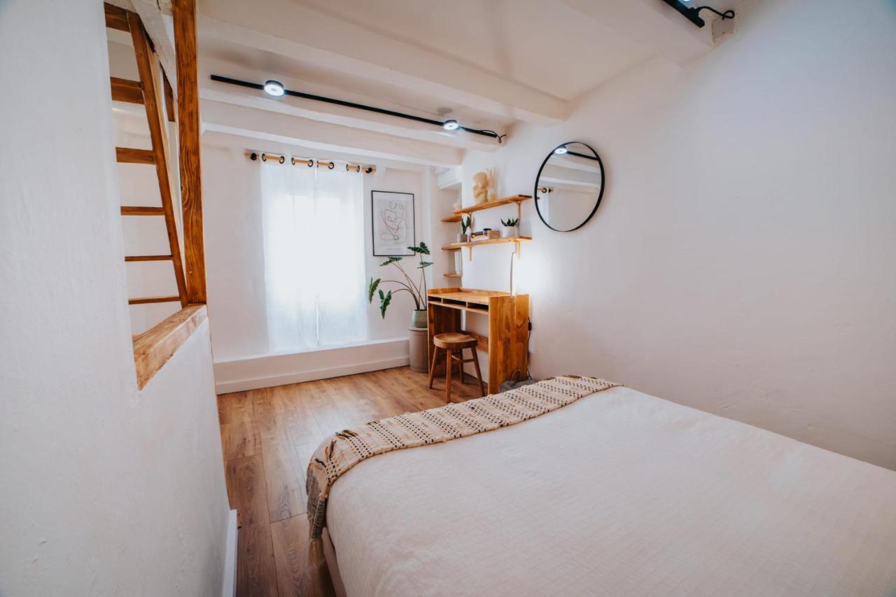 Perfect Family-Oriented And Renovated Townhouse In The Old Antibes Appartement Buitenkant foto