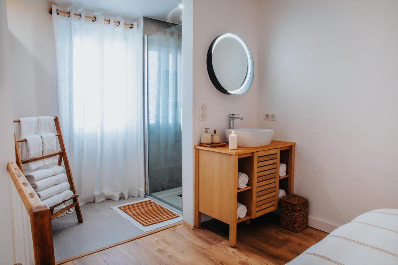 Perfect Family-Oriented And Renovated Townhouse In The Old Antibes Appartement Buitenkant foto