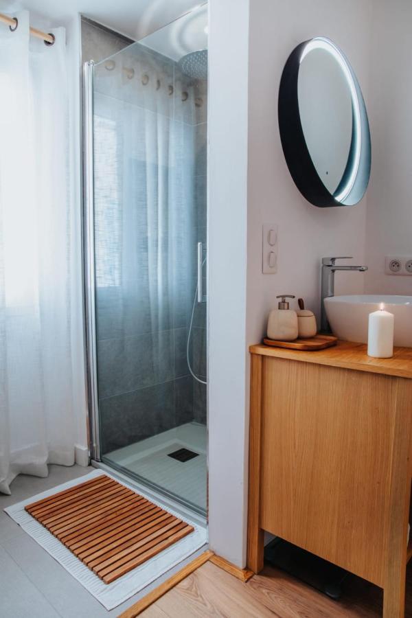 Perfect Family-Oriented And Renovated Townhouse In The Old Antibes Appartement Buitenkant foto