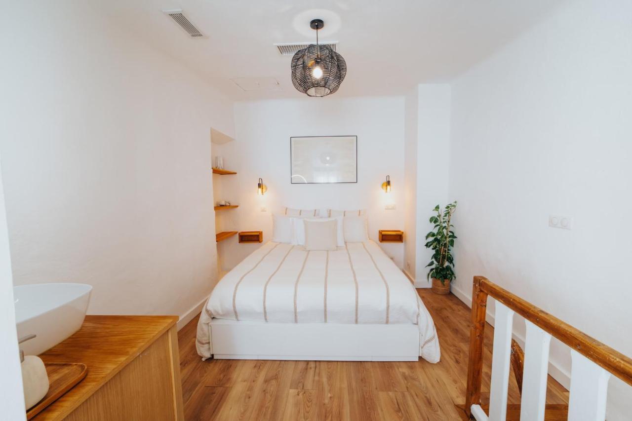 Perfect Family-Oriented And Renovated Townhouse In The Old Antibes Appartement Buitenkant foto
