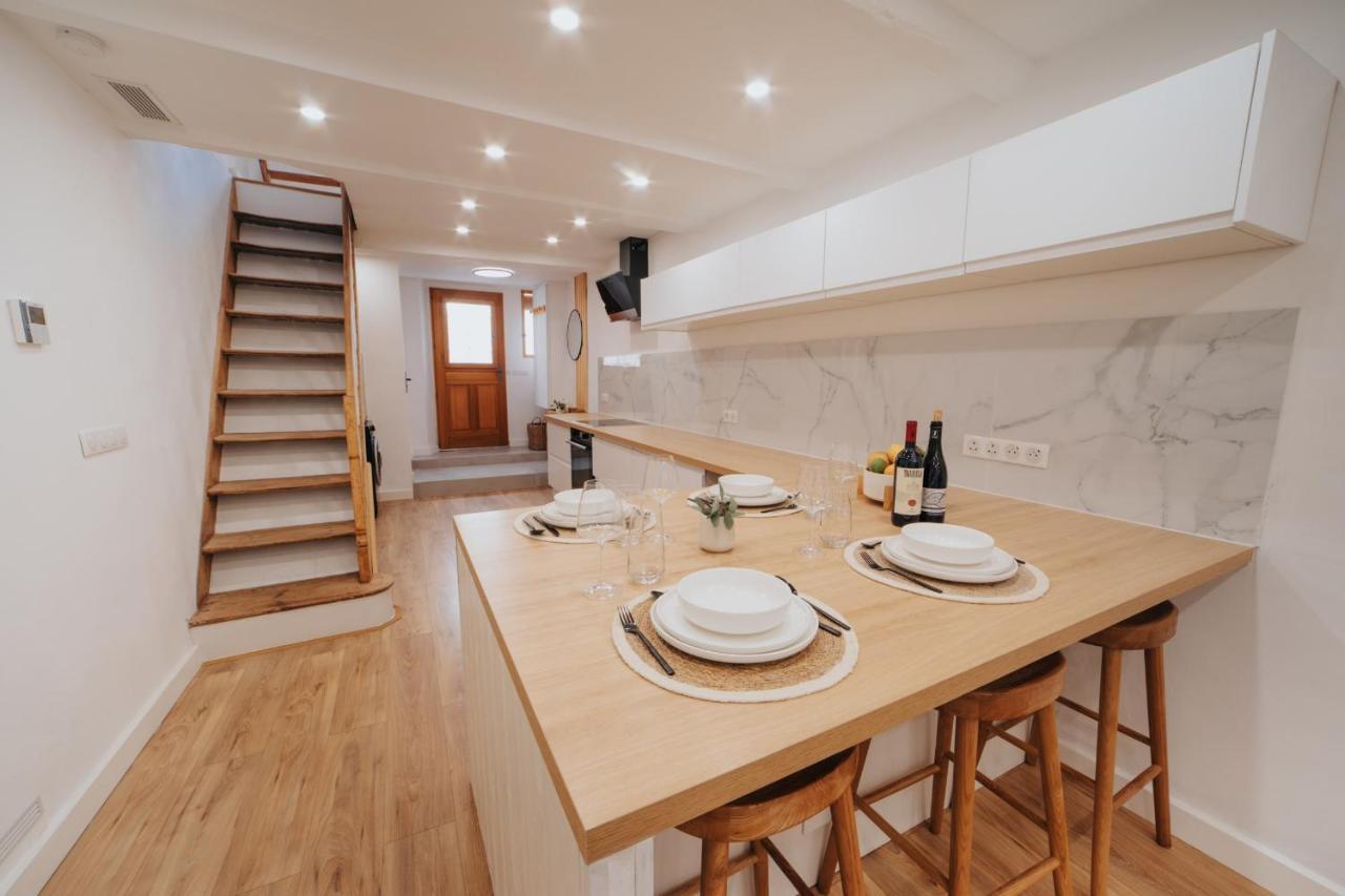 Perfect Family-Oriented And Renovated Townhouse In The Old Antibes Appartement Buitenkant foto