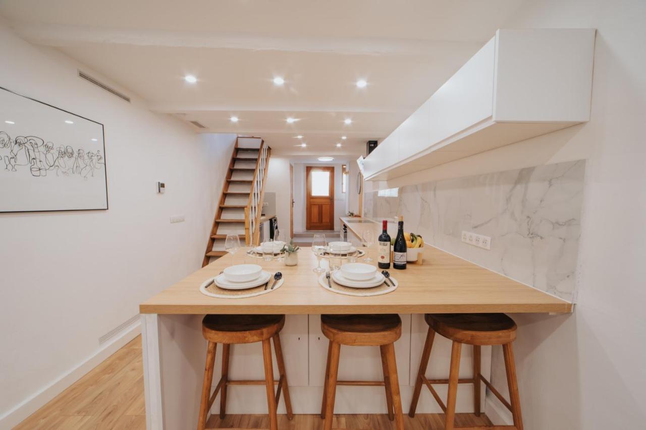 Perfect Family-Oriented And Renovated Townhouse In The Old Antibes Appartement Buitenkant foto