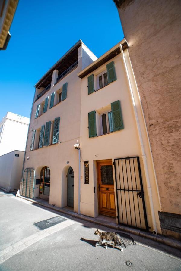 Perfect Family-Oriented And Renovated Townhouse In The Old Antibes Appartement Buitenkant foto