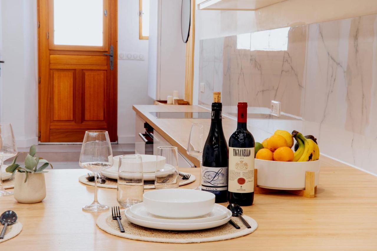 Perfect Family-Oriented And Renovated Townhouse In The Old Antibes Appartement Buitenkant foto